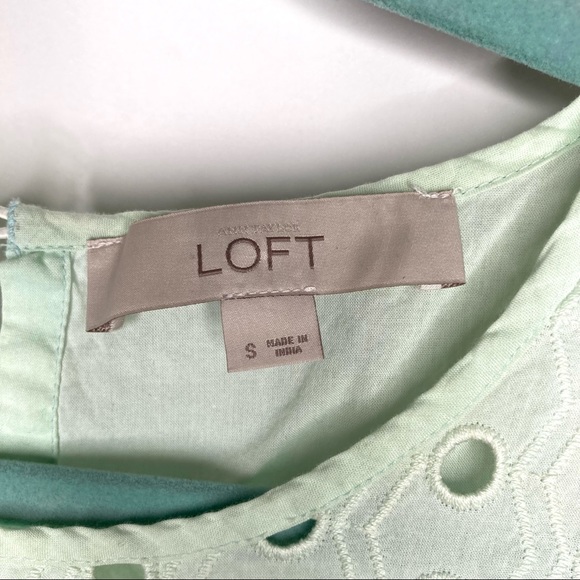 Loft mint green circle lace top size small - Picture 3 of 6